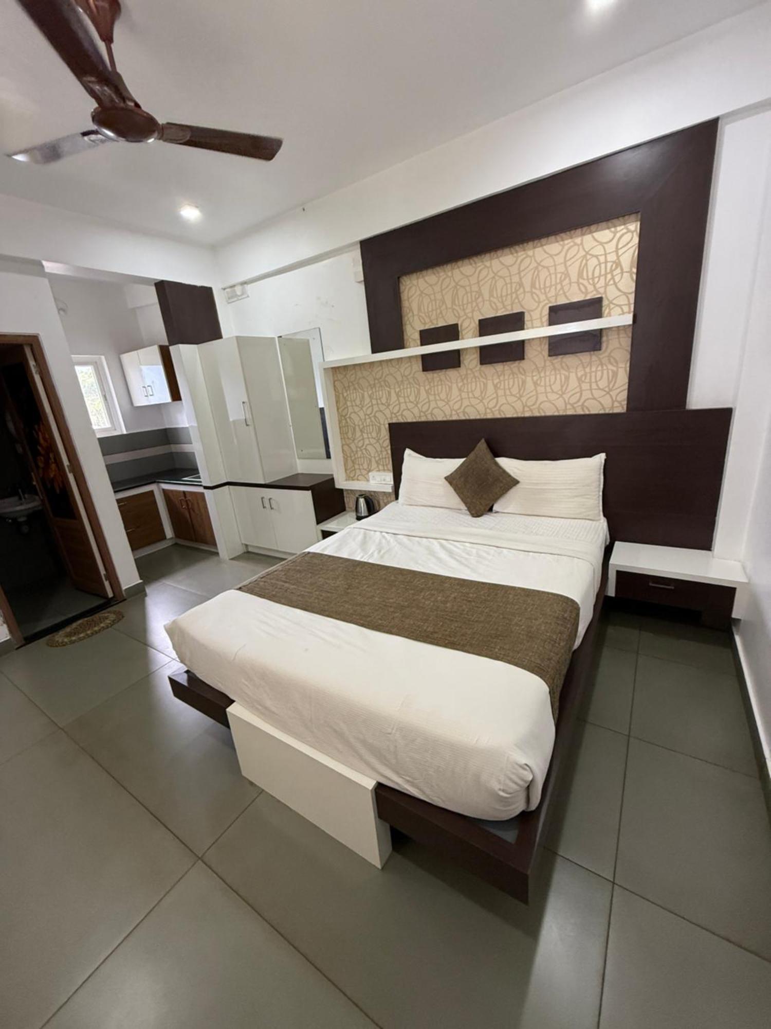 Hotel Honey Rock Kanthalloor Exteriér fotografie