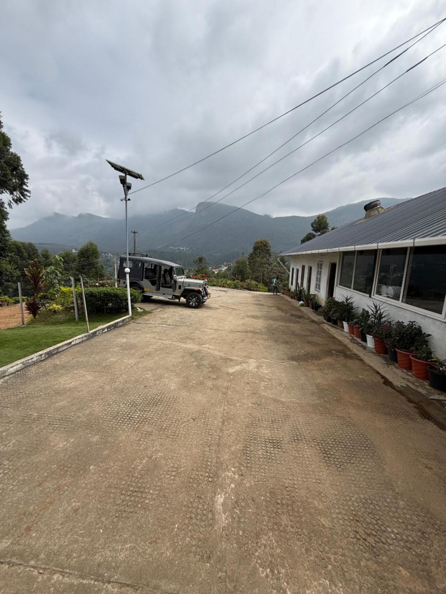 Hotel Honey Rock Kanthalloor Exteriér fotografie